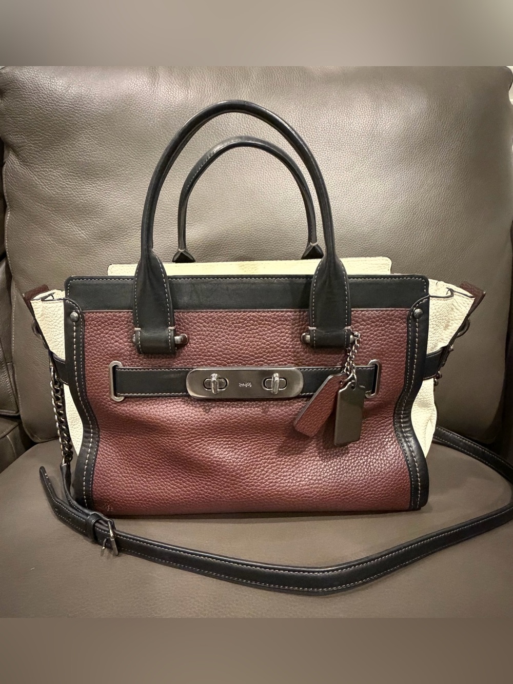 EUC Preloved Coach Swagger Carryall Colorblock Satchel w/ Crossbody Strap